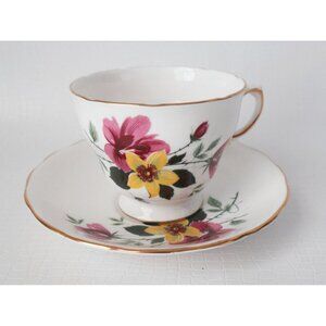 Vintage Queen Anne Tea Cup Saucer Floral Fine Bone China England Teacup